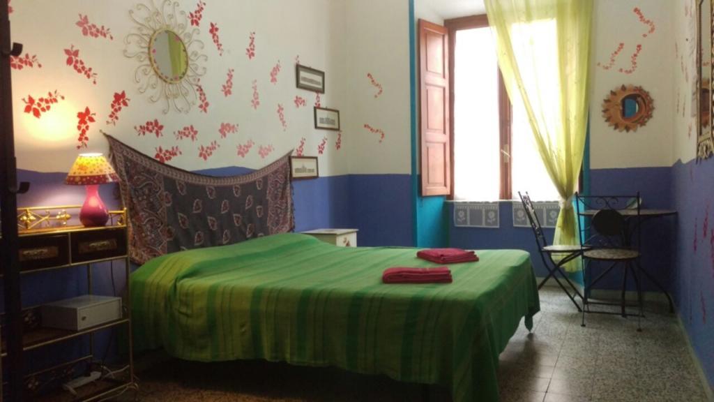 Bed and breakfast Casa White *